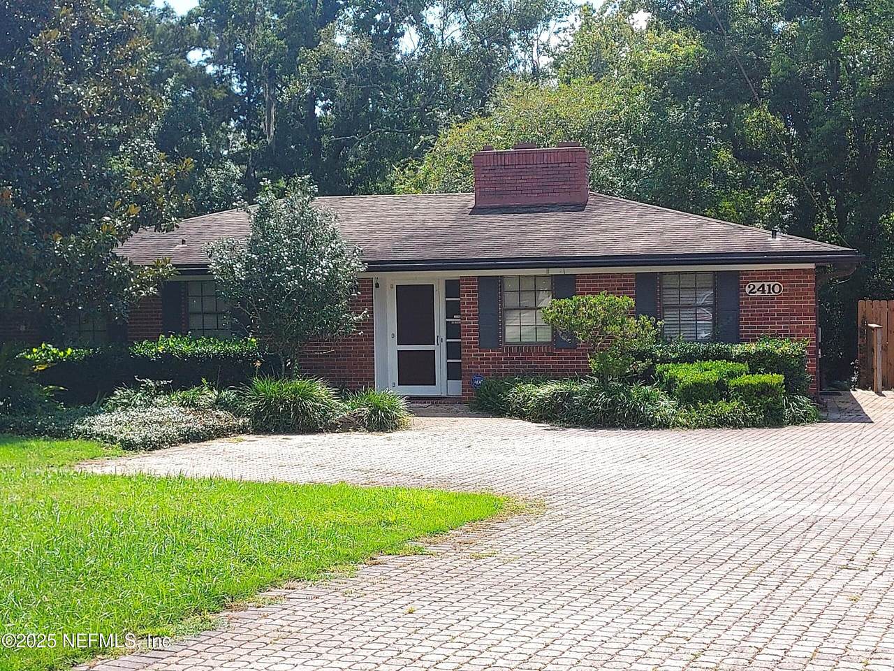 2410 Cedar Shores Circle - Photo 1