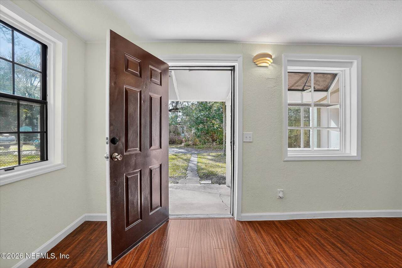1217 Cook Street - Photo 1
