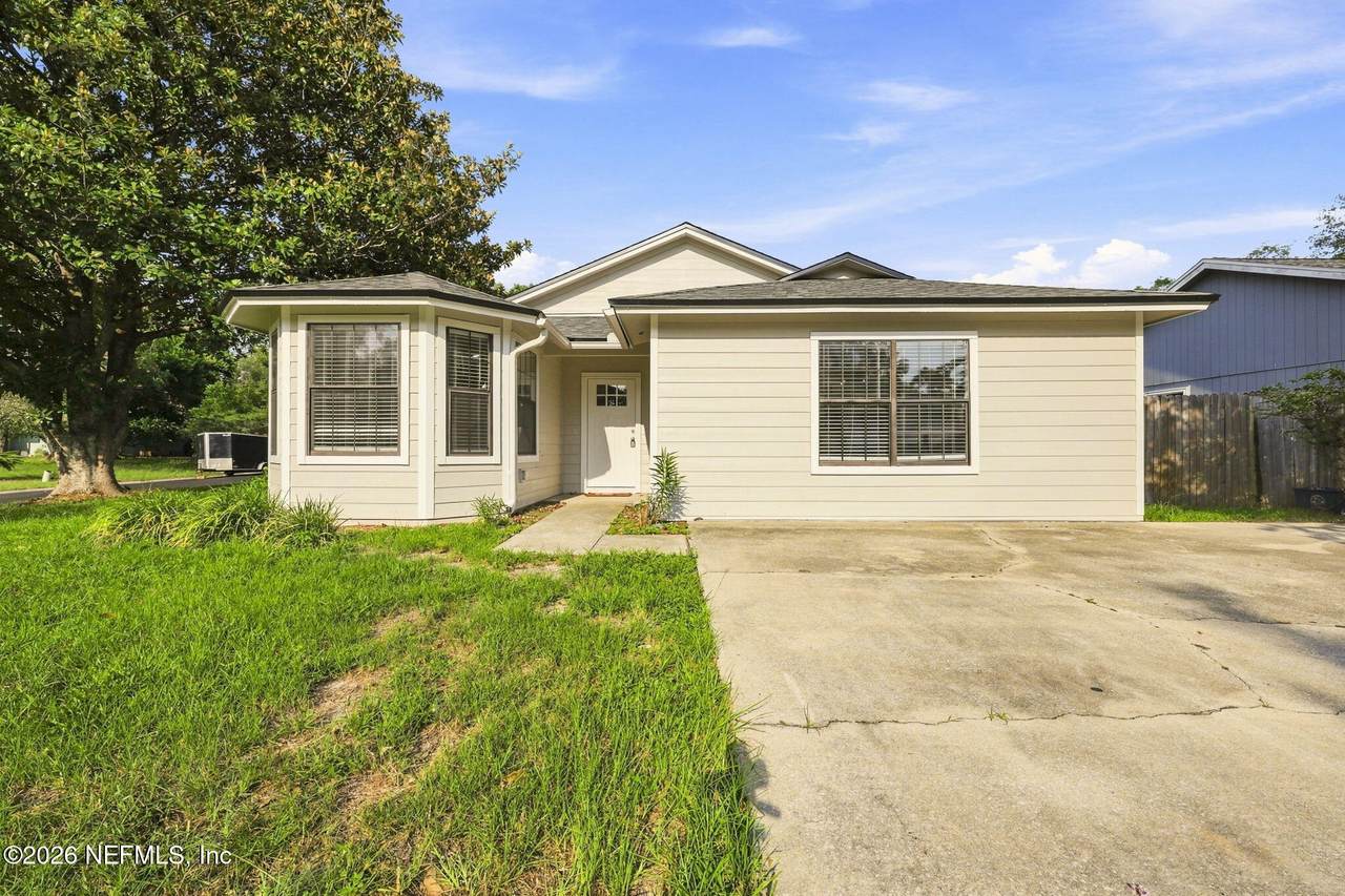 1353 Sioux Street - Photo 1