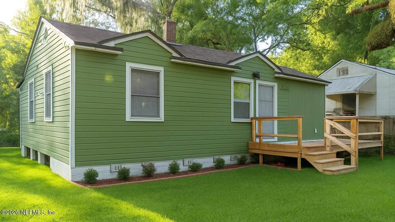 1008 Westbrook Circle - Photo 1