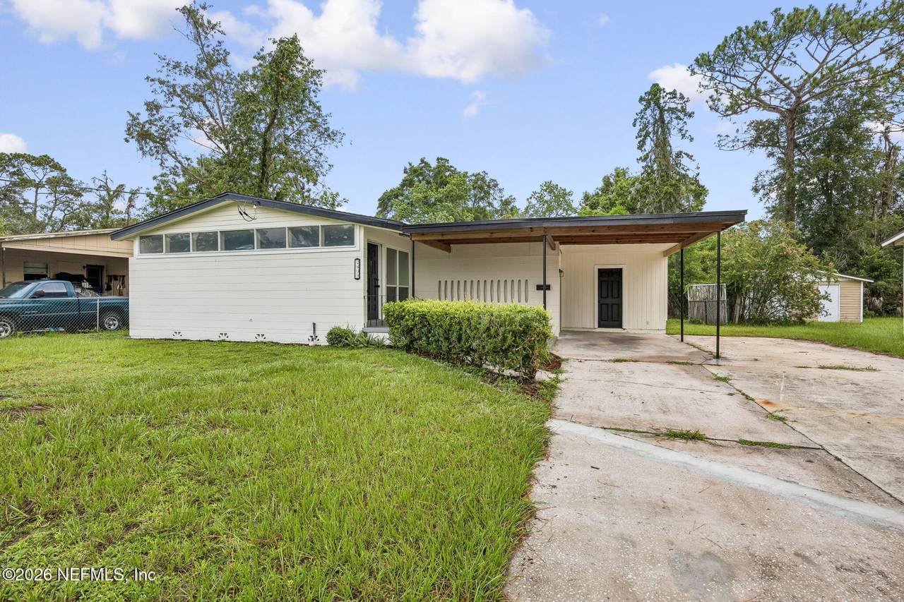 2431 Warfield Avenue - Photo 1