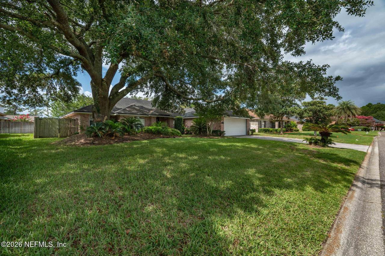 1824 Daytona Lane - Photo 1