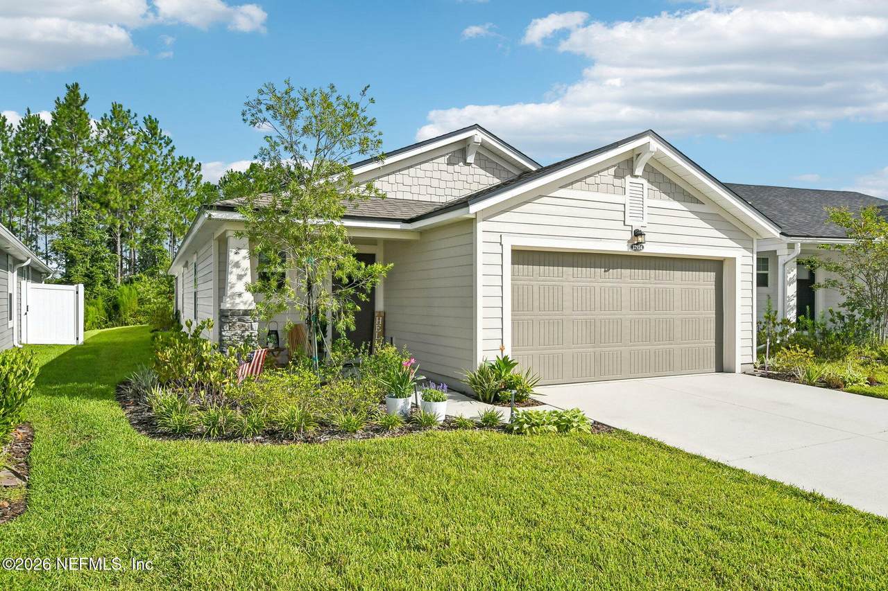 12924 Holsinger Boulevard - Photo 1
