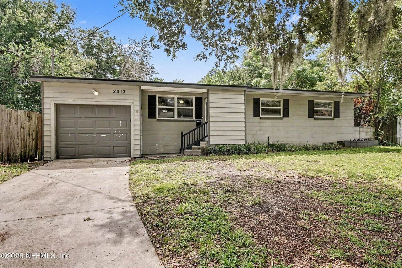 2313 Ardmore Court - Photo 1