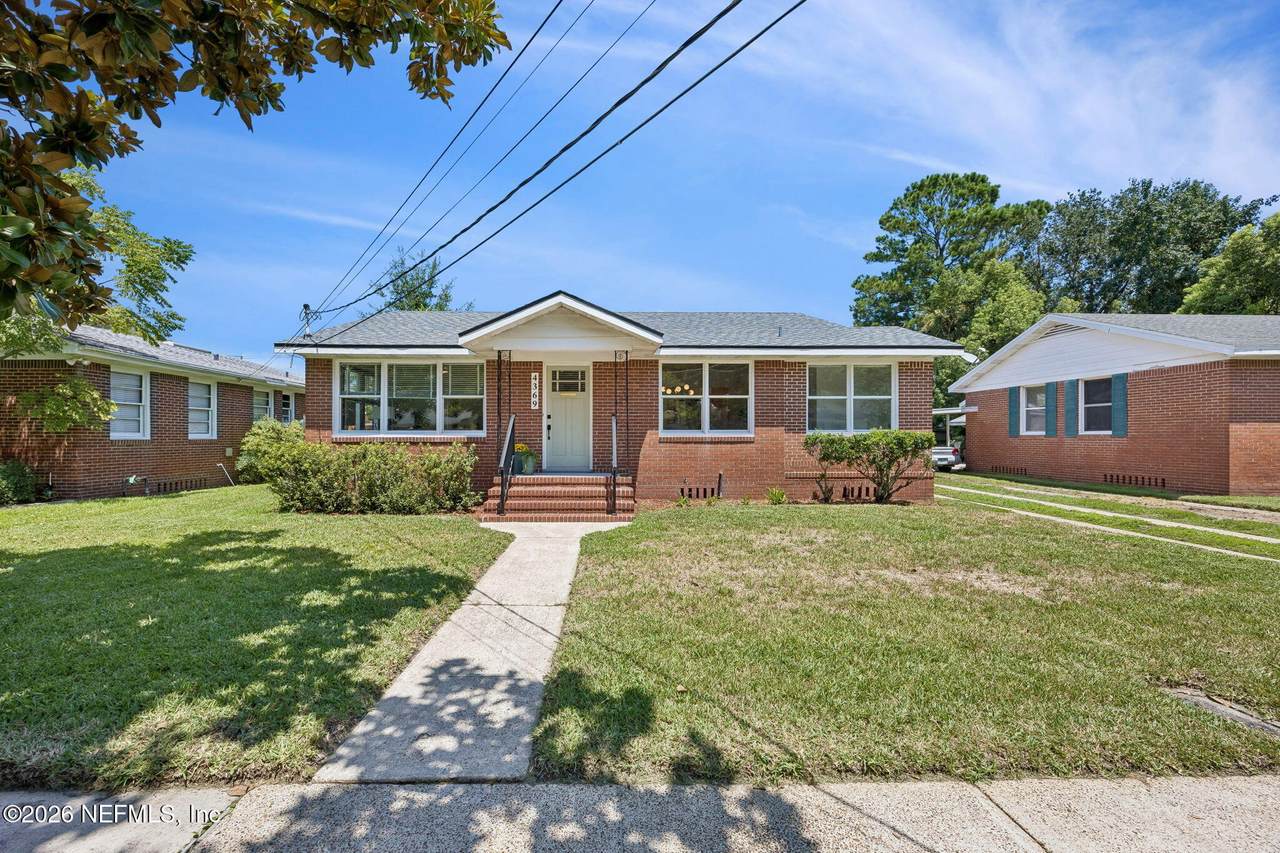 4369 Garibaldi Avenue - Photo 1