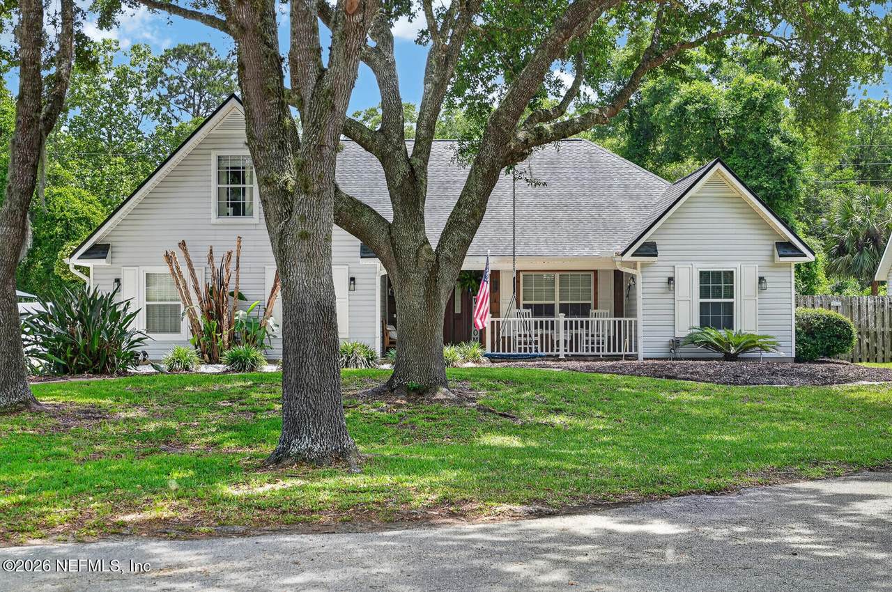 105 Maries Way - Photo 1