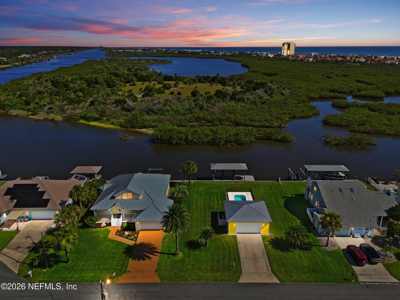 342 12TH Street - Photo 1