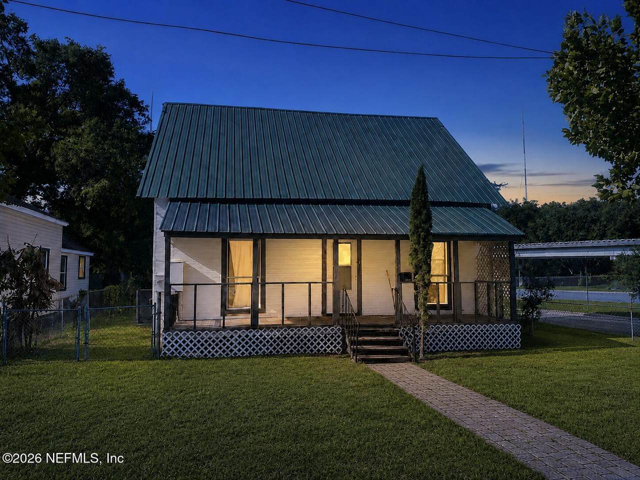 1514 Pasco Street - Photo 1