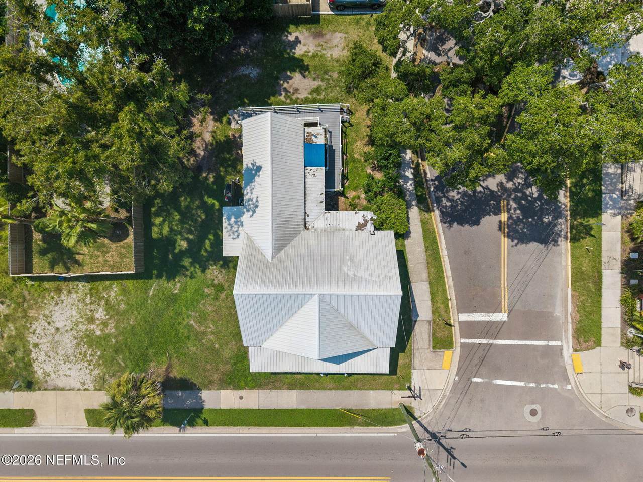 101 8TH Street - Photo 1