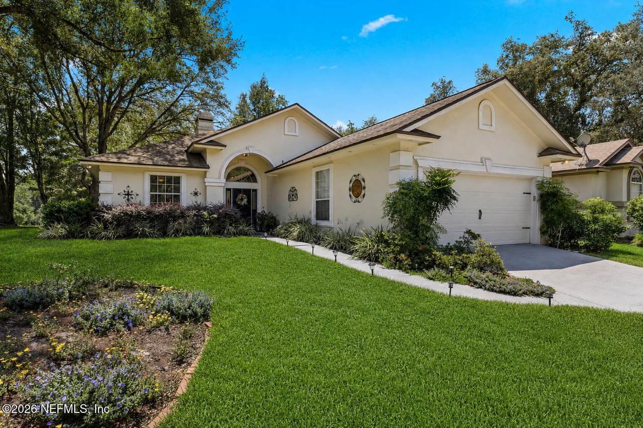 1529 Stonebriar Road - Photo 1