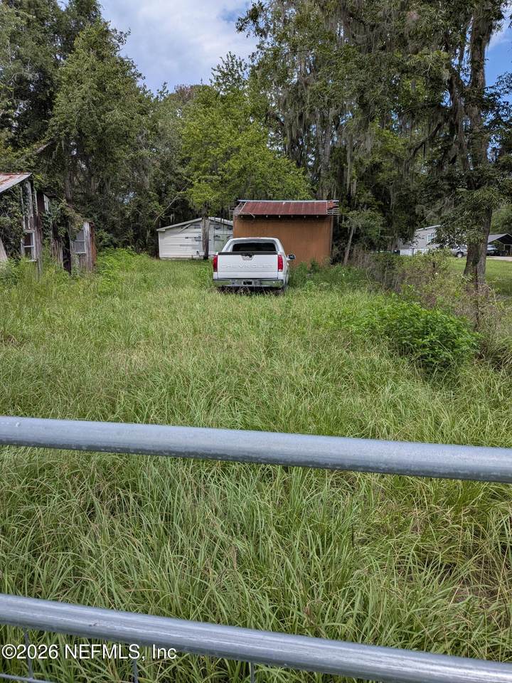 24485 Us Highway 301 - Photo 1