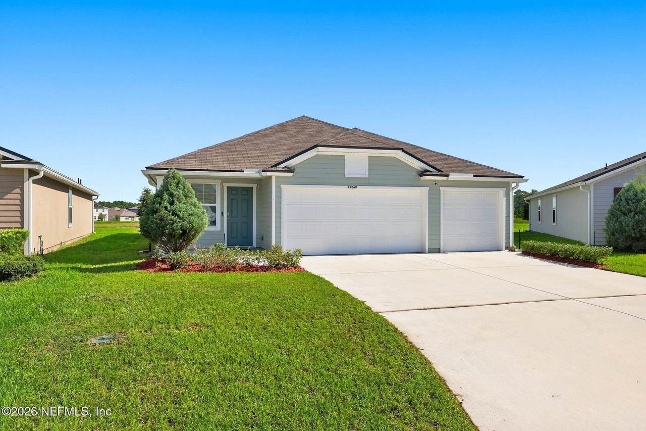 12069 Green Thicket Lane - Photo 1