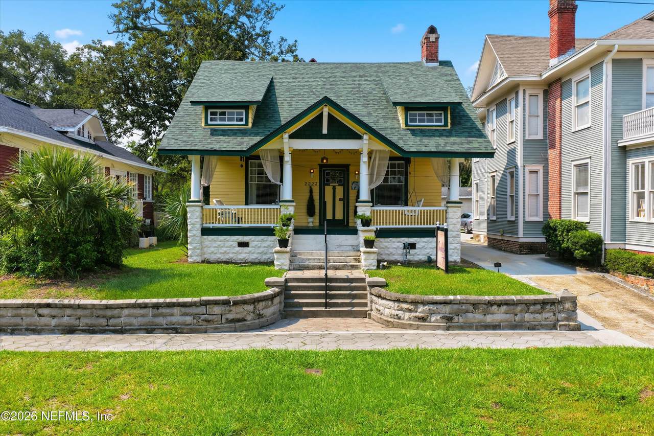 2223 Herschel Street - Photo 1