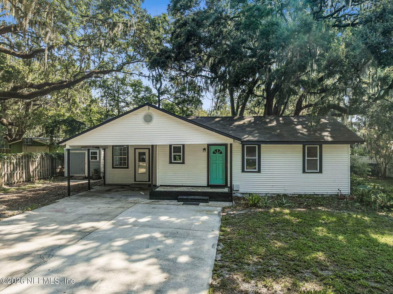 1992 Palm Drive - Photo 1