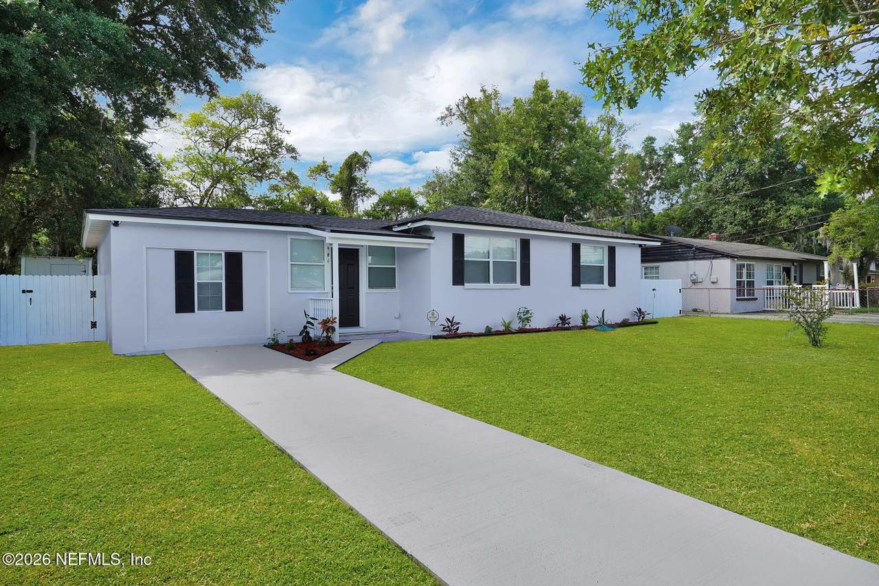 904 Kennard Street - Photo 1