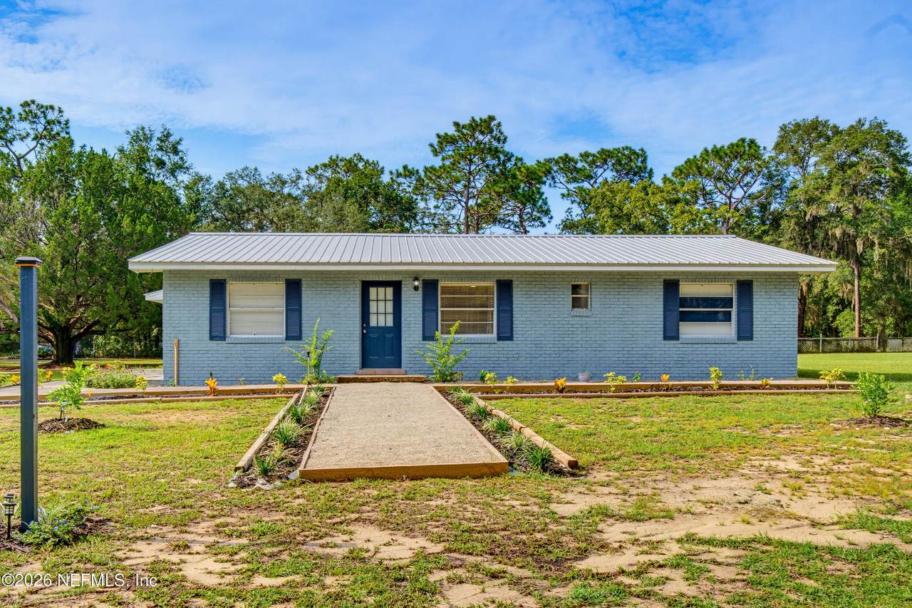 125 Hart Lake Drive - Photo 1