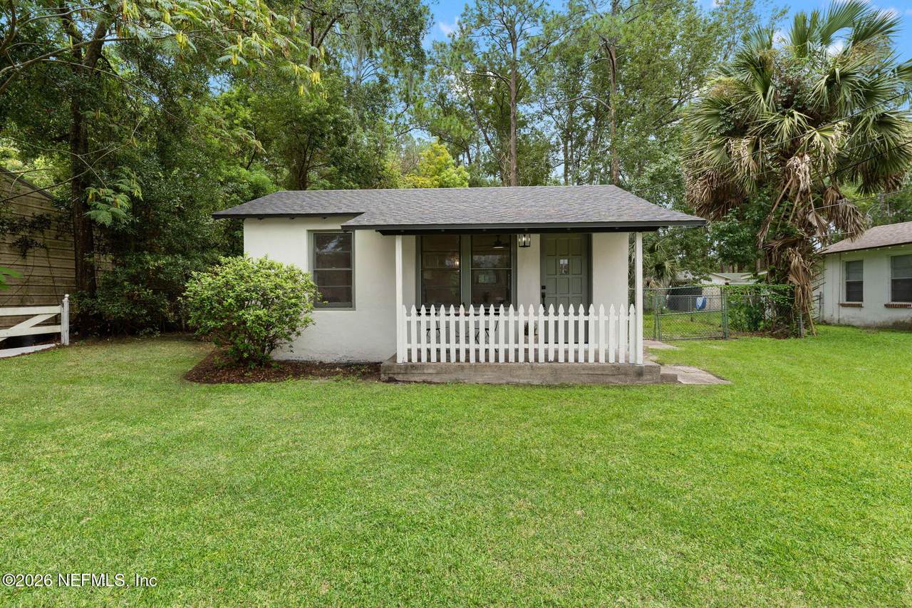 5604 Cruz Road - Photo 1