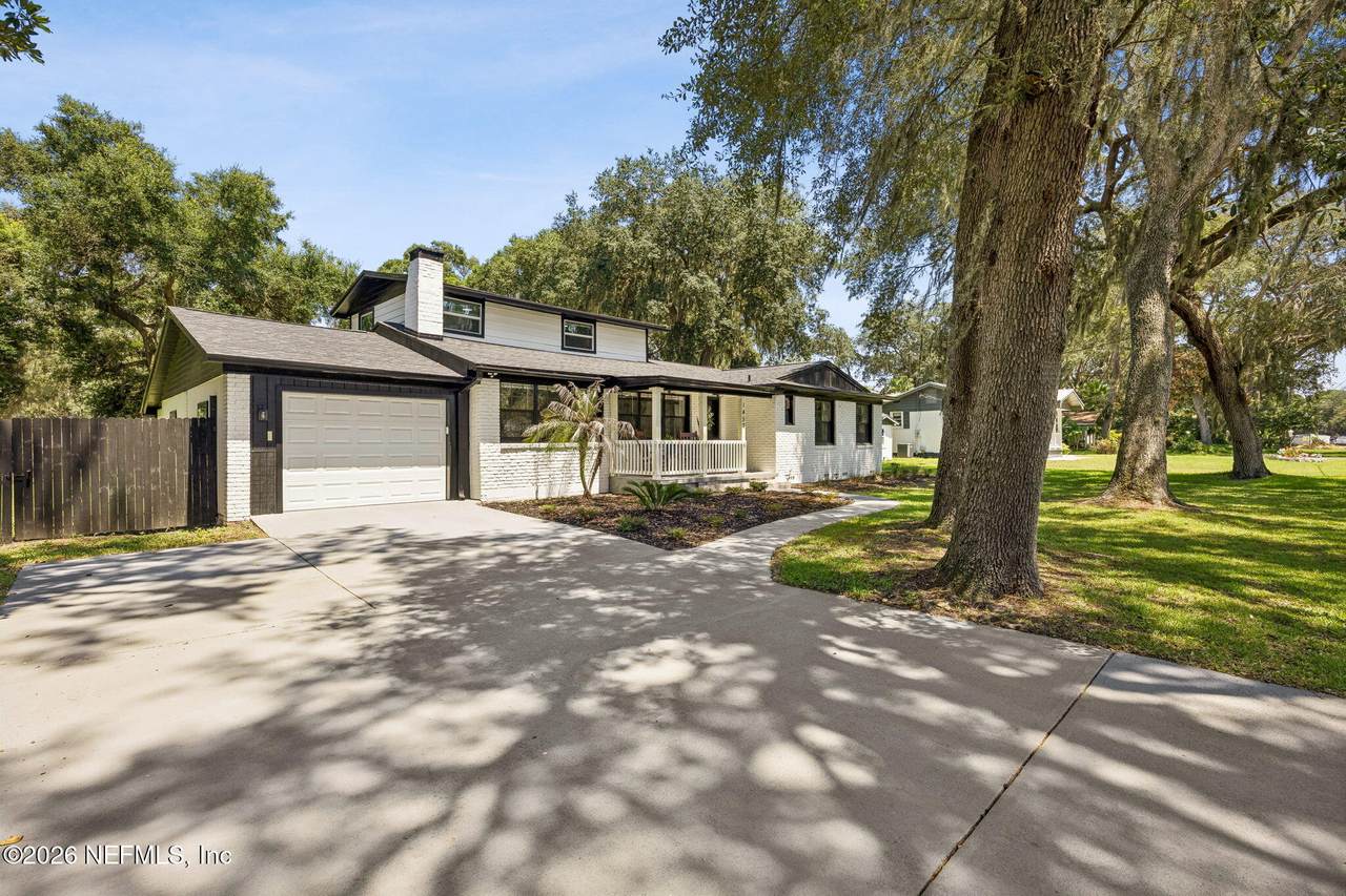 1457 Holly Drive - Photo 1