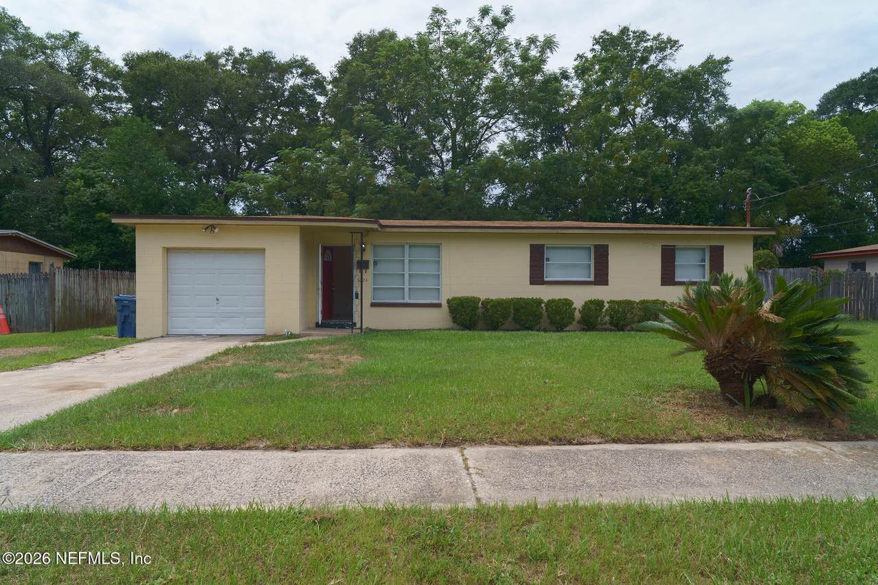 3024 Dalehurst Drive - Photo 1