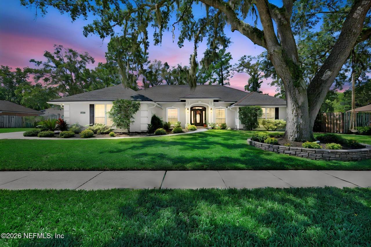 1875 Plantation Oaks Drive - Photo 1