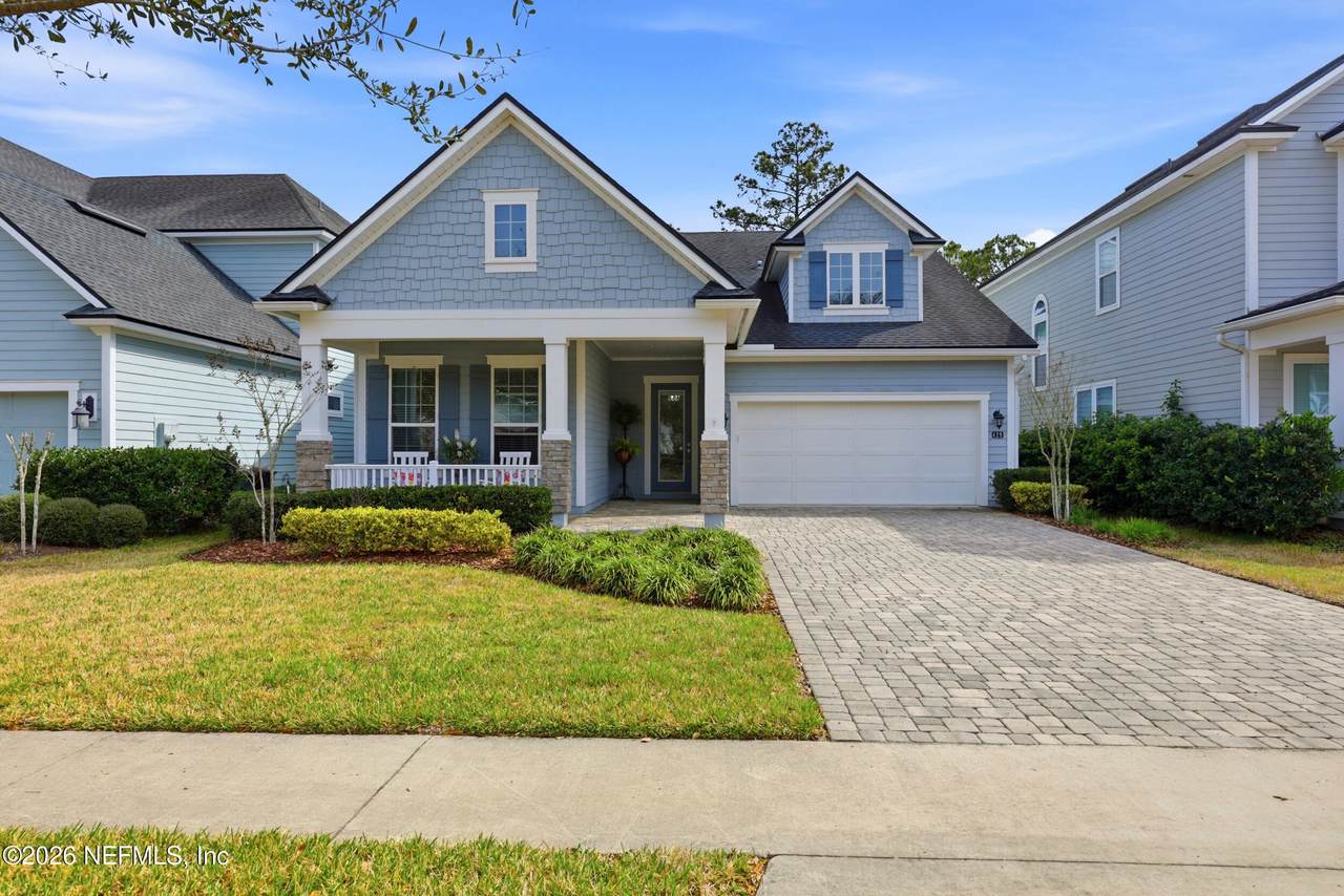 429 Pelican Pointe Road - Photo 1