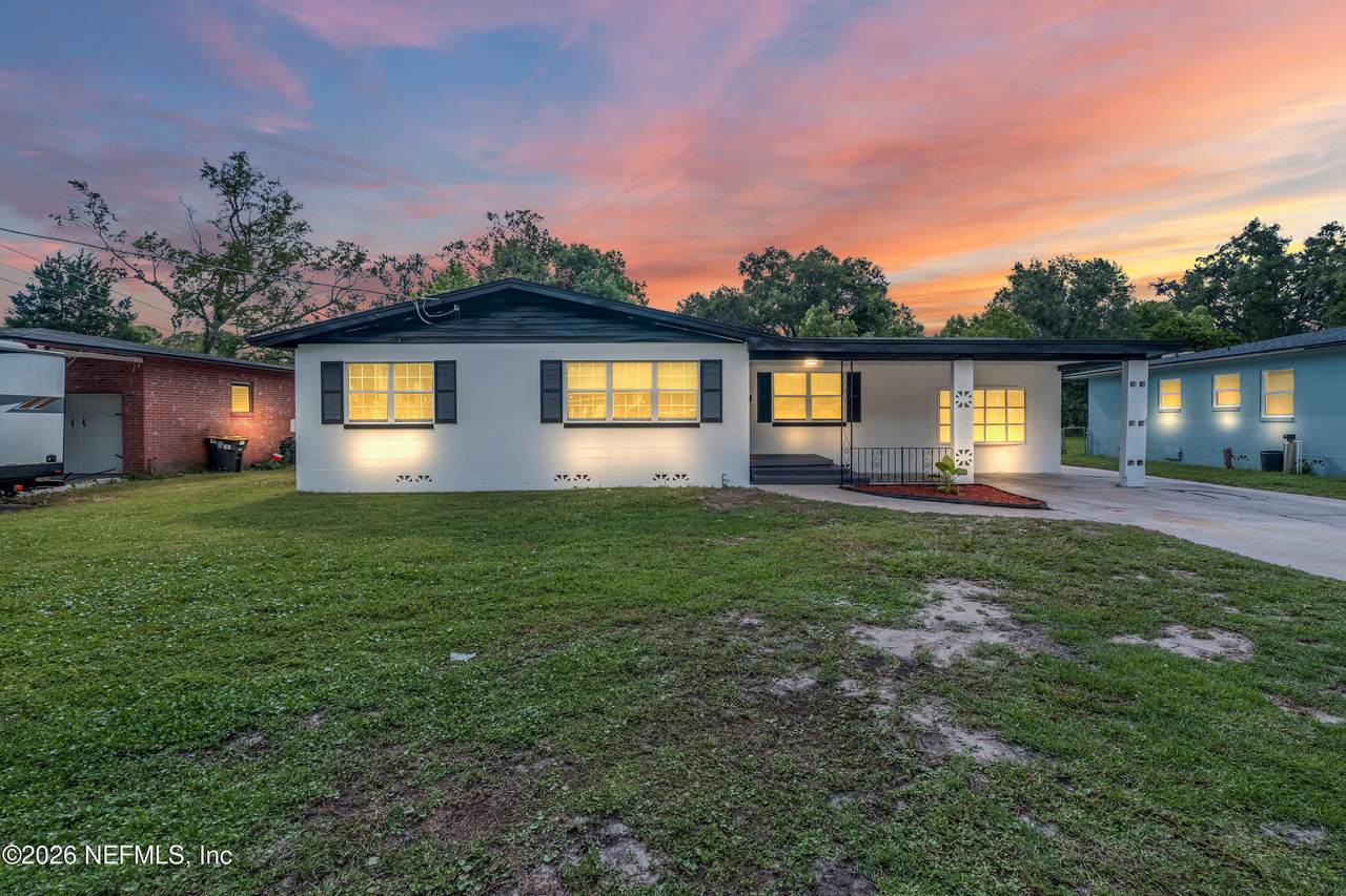7456 Greenway Drive - Photo 1