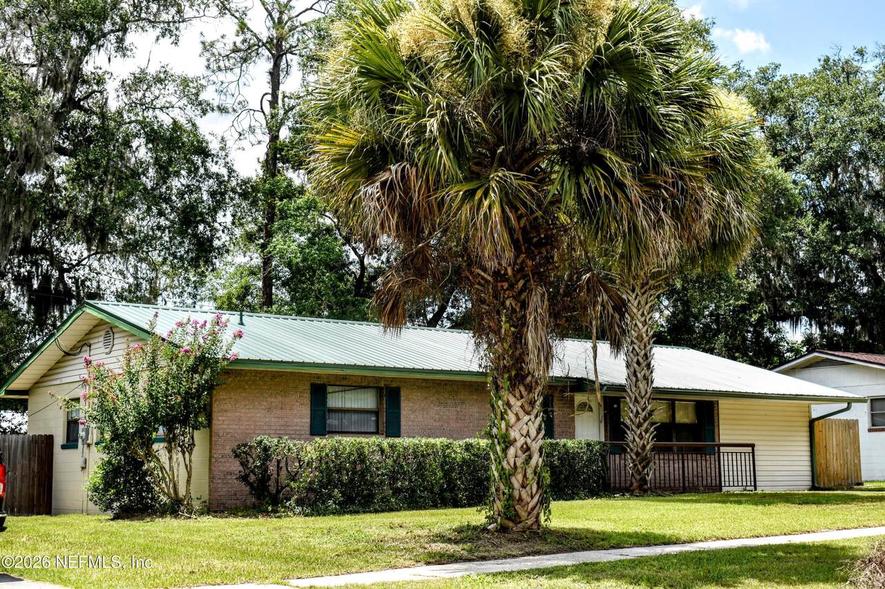 2412 Husson Avenue - Photo 1