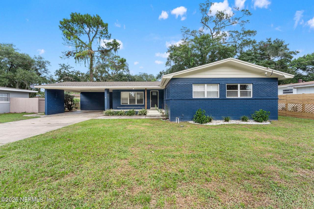 2443 Ironwood Drive - Photo 1