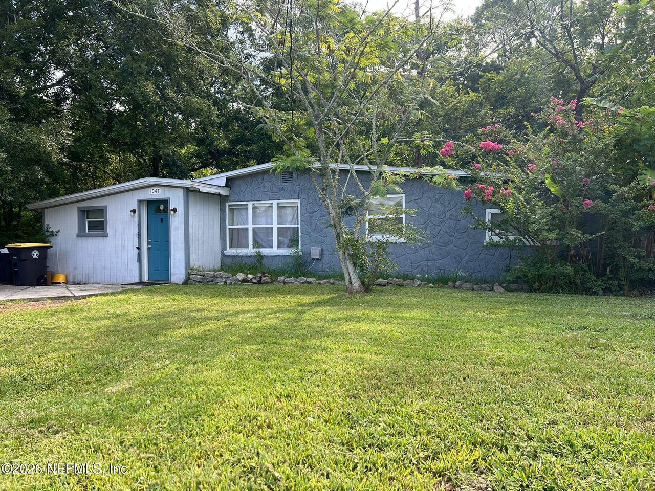 1041 Seminole Avenue - Photo 1