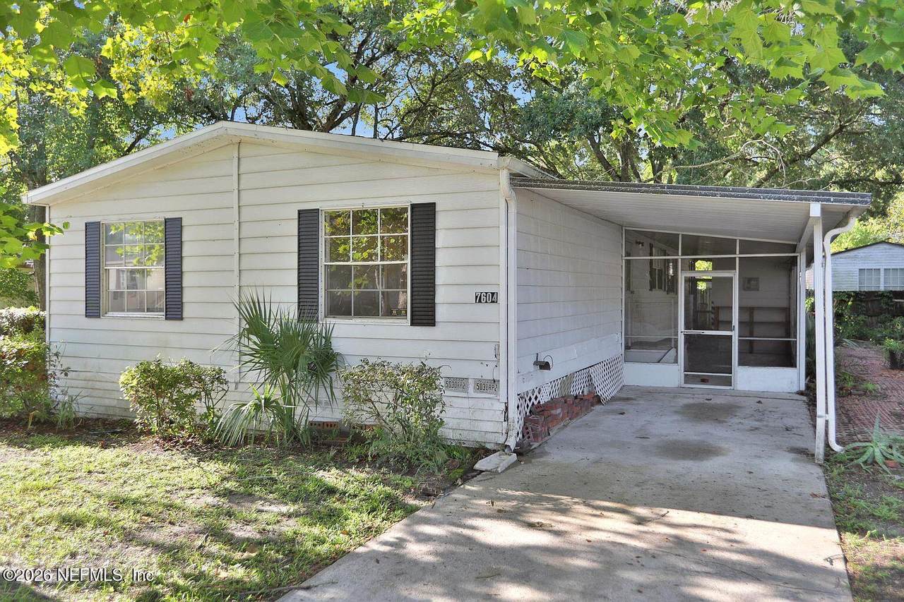 7604 Sunwood Drive - Photo 1