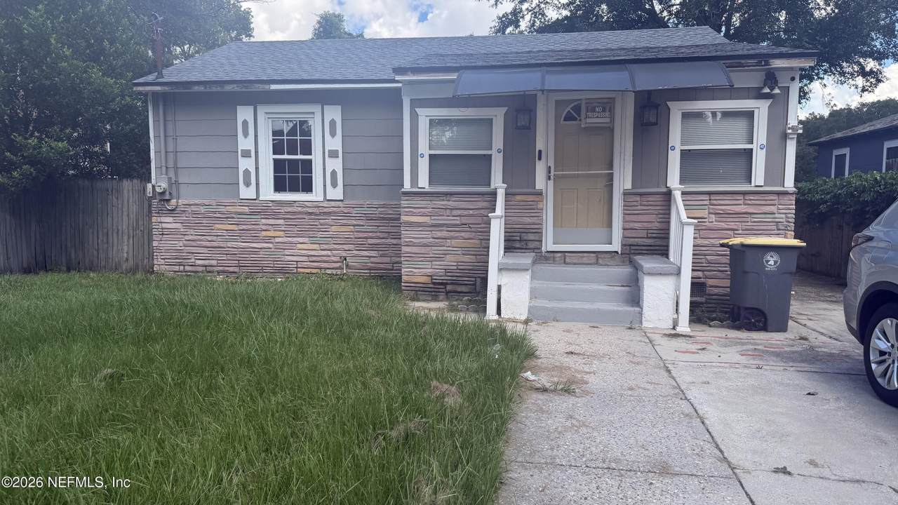 285 46TH Street - Photo 1