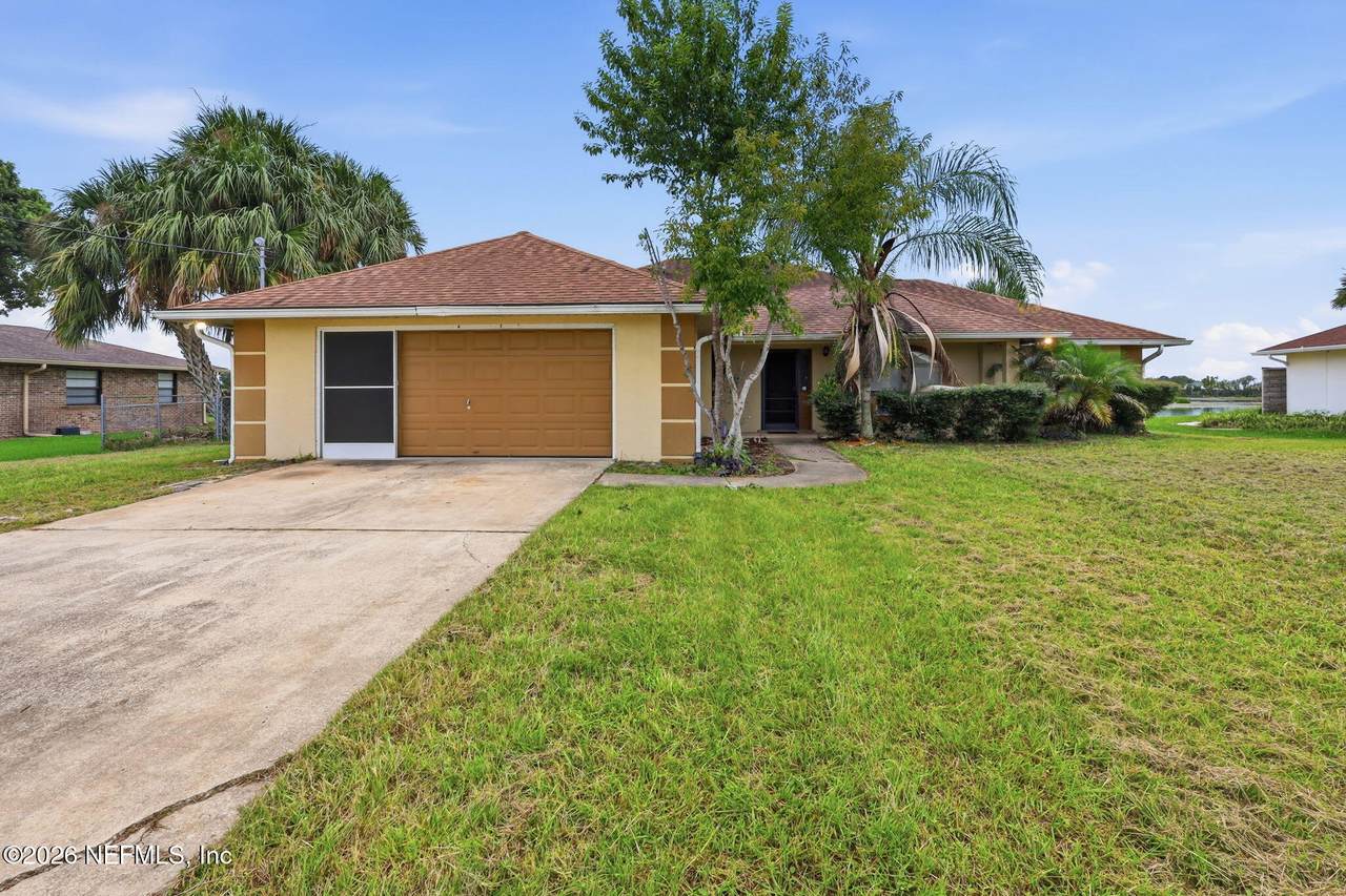 1096 Prescott Boulevard - Photo 1