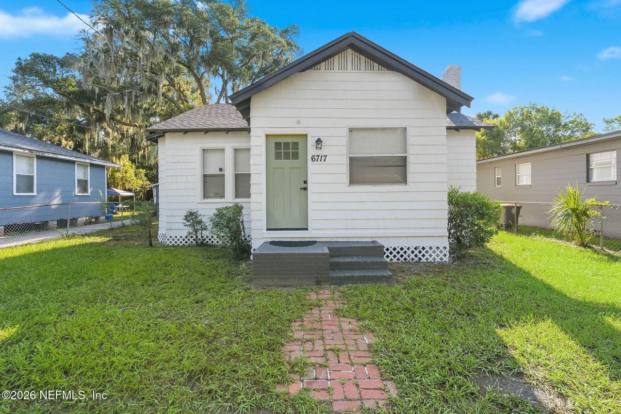 6717 Pearl Street - Photo 1