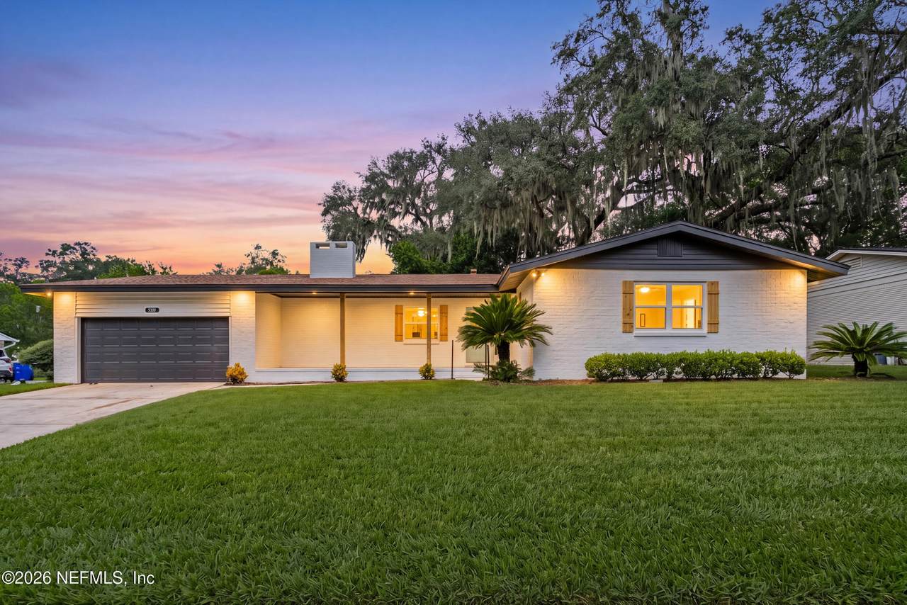 5333 John Reynolds Drive - Photo 1