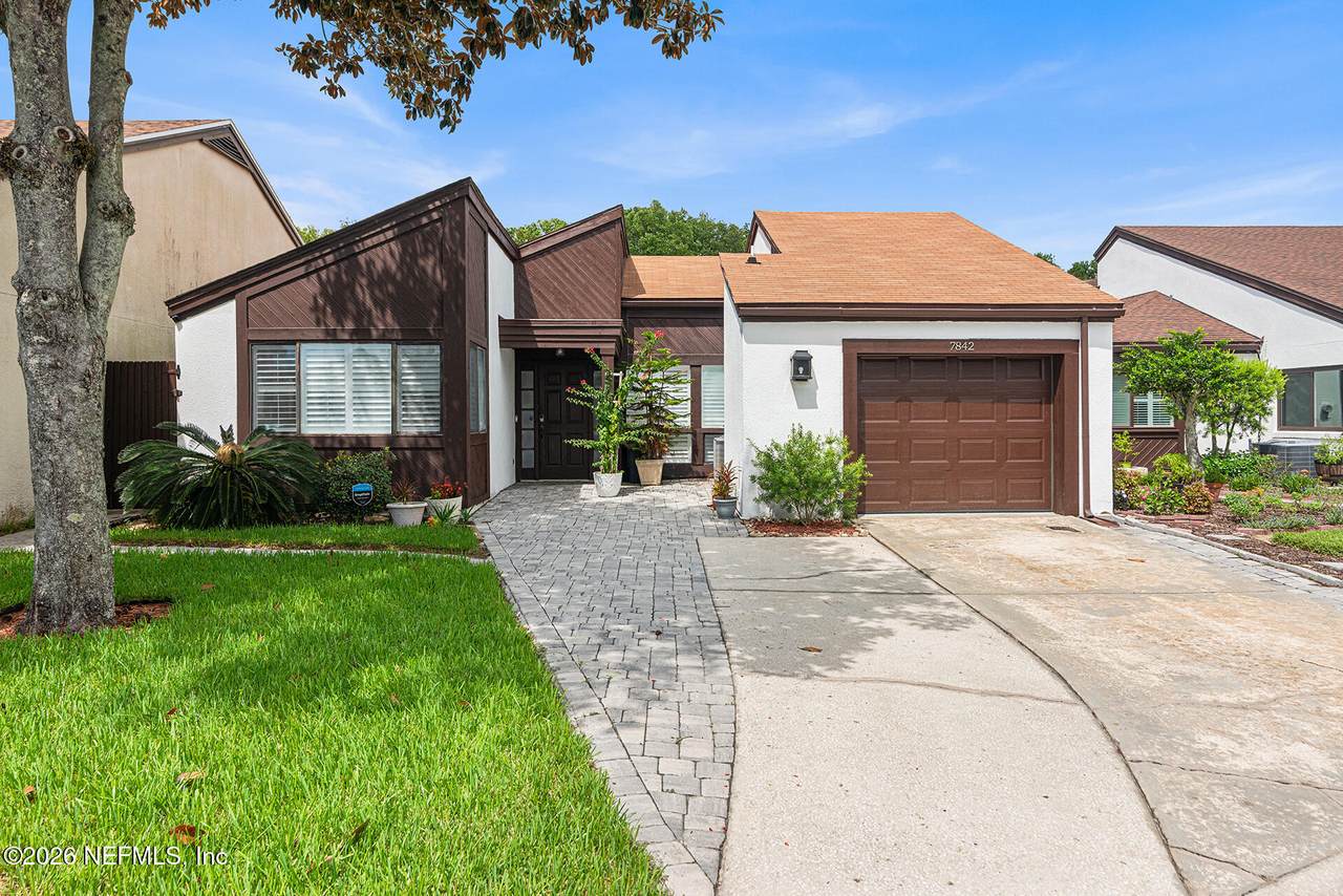 7842 Linkside Drive - Photo 1