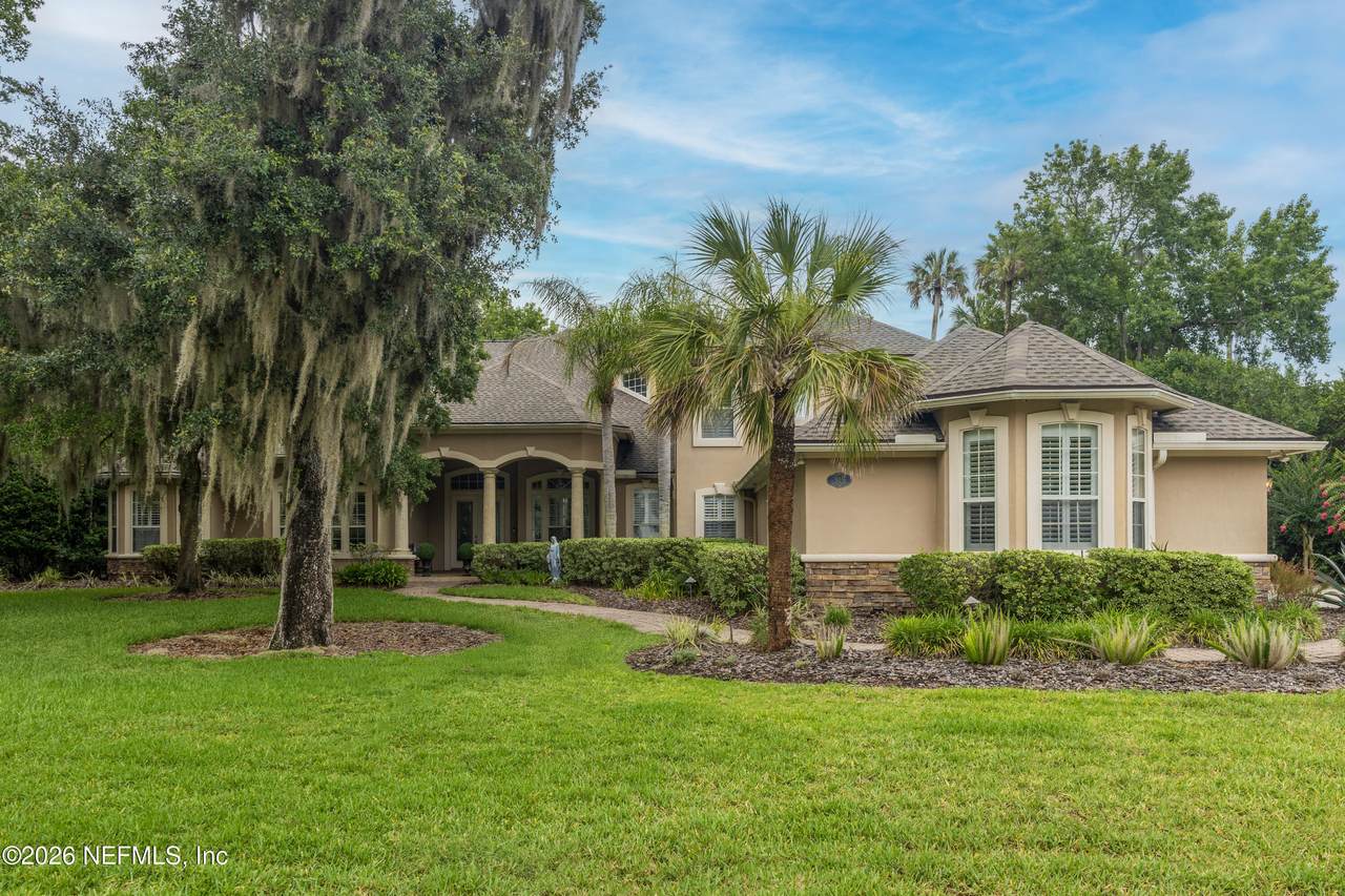 315 Clearwater Drive - Photo 1