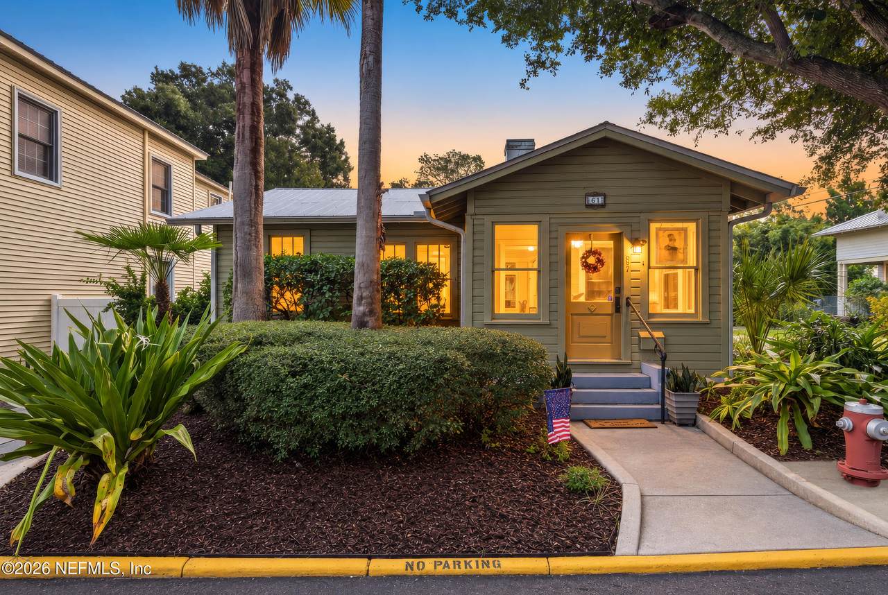 61 Abbott Street - Photo 1