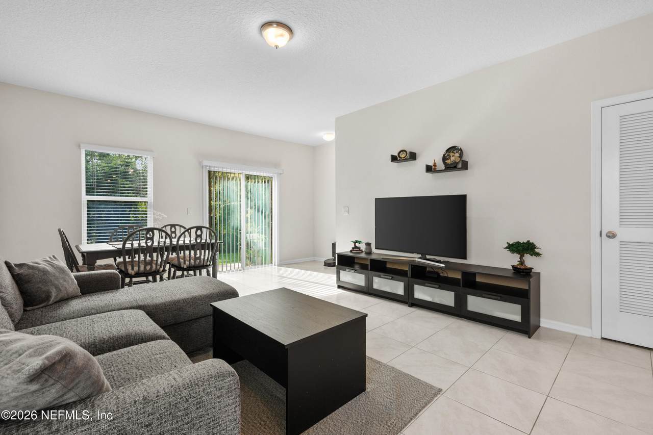 893 Capitol Parkway - Photo 1