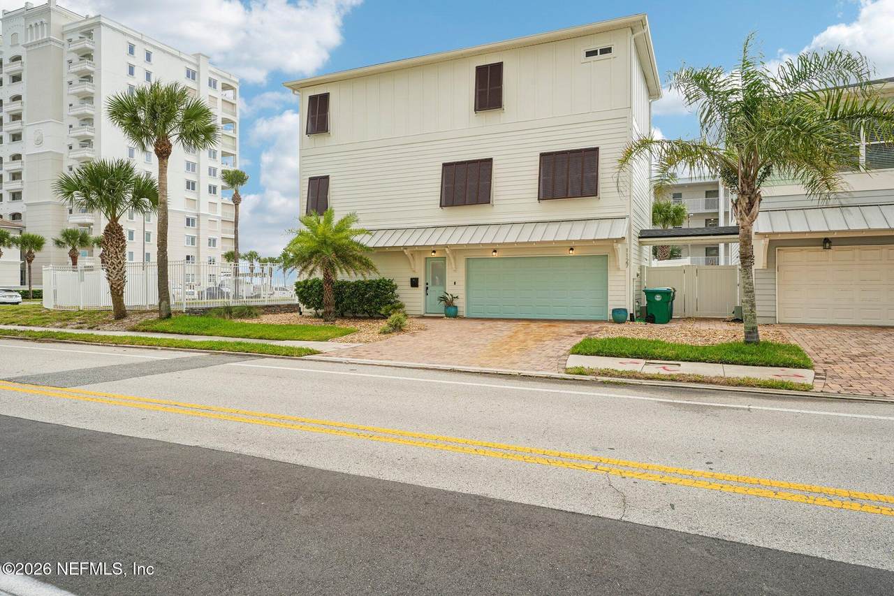 1127 1ST Street - Photo 1