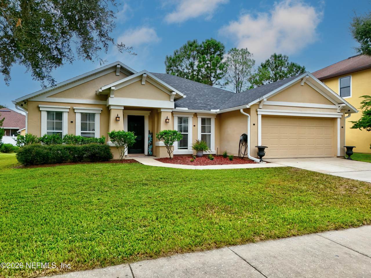 650 Wakeview Drive - Photo 1