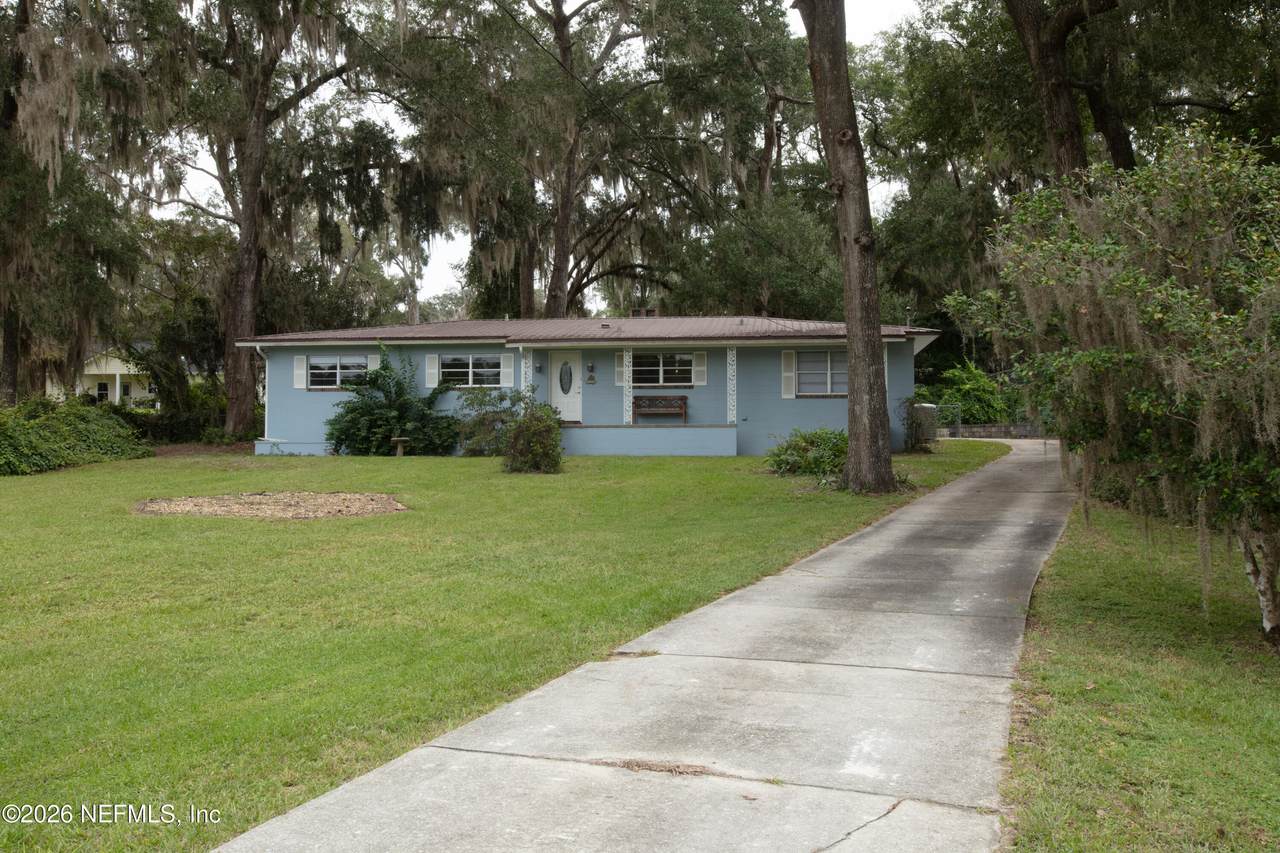 359 4TH Avenue - Photo 1