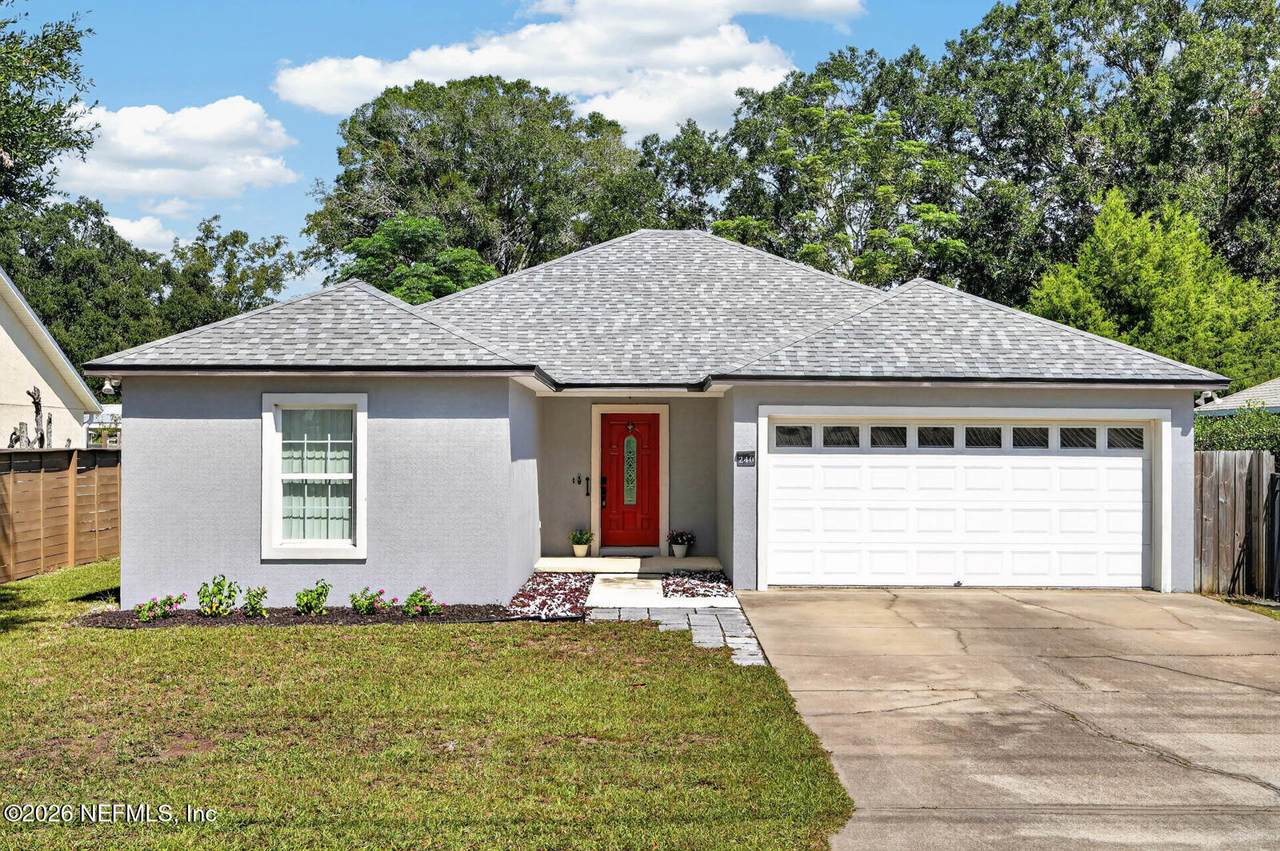 240 Cervantes Avenue - Photo 1