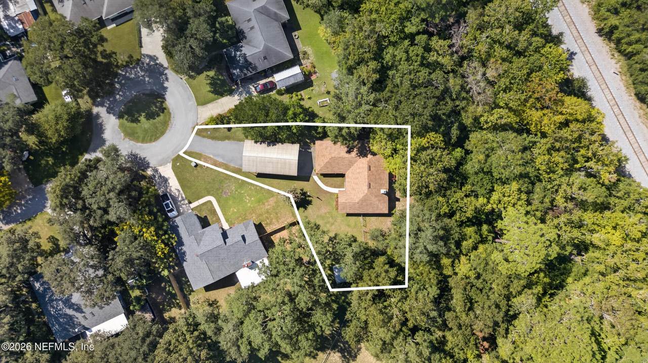 556 Fox Hollow Lane - Photo 1