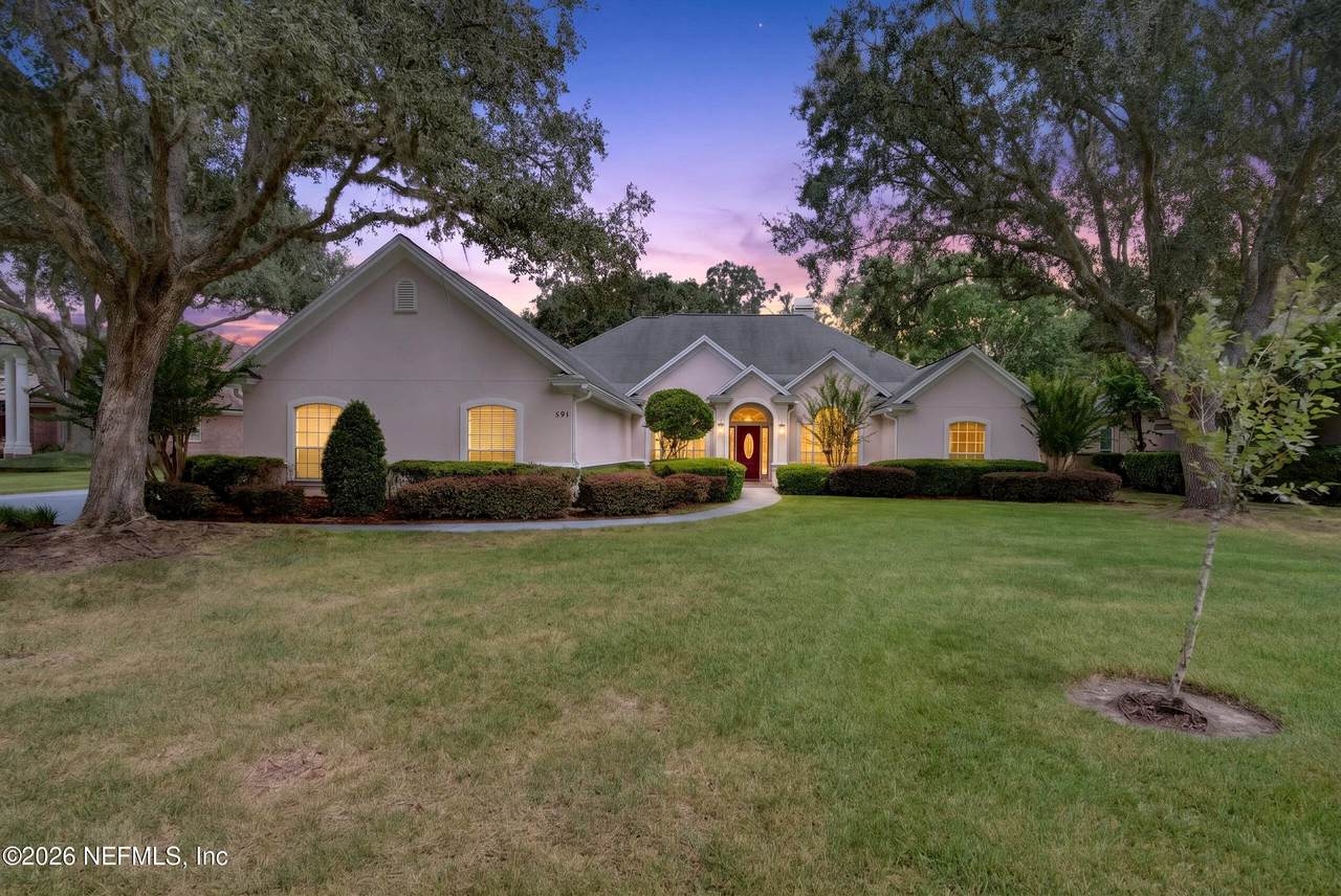 591 Thornwood Lane - Photo 1