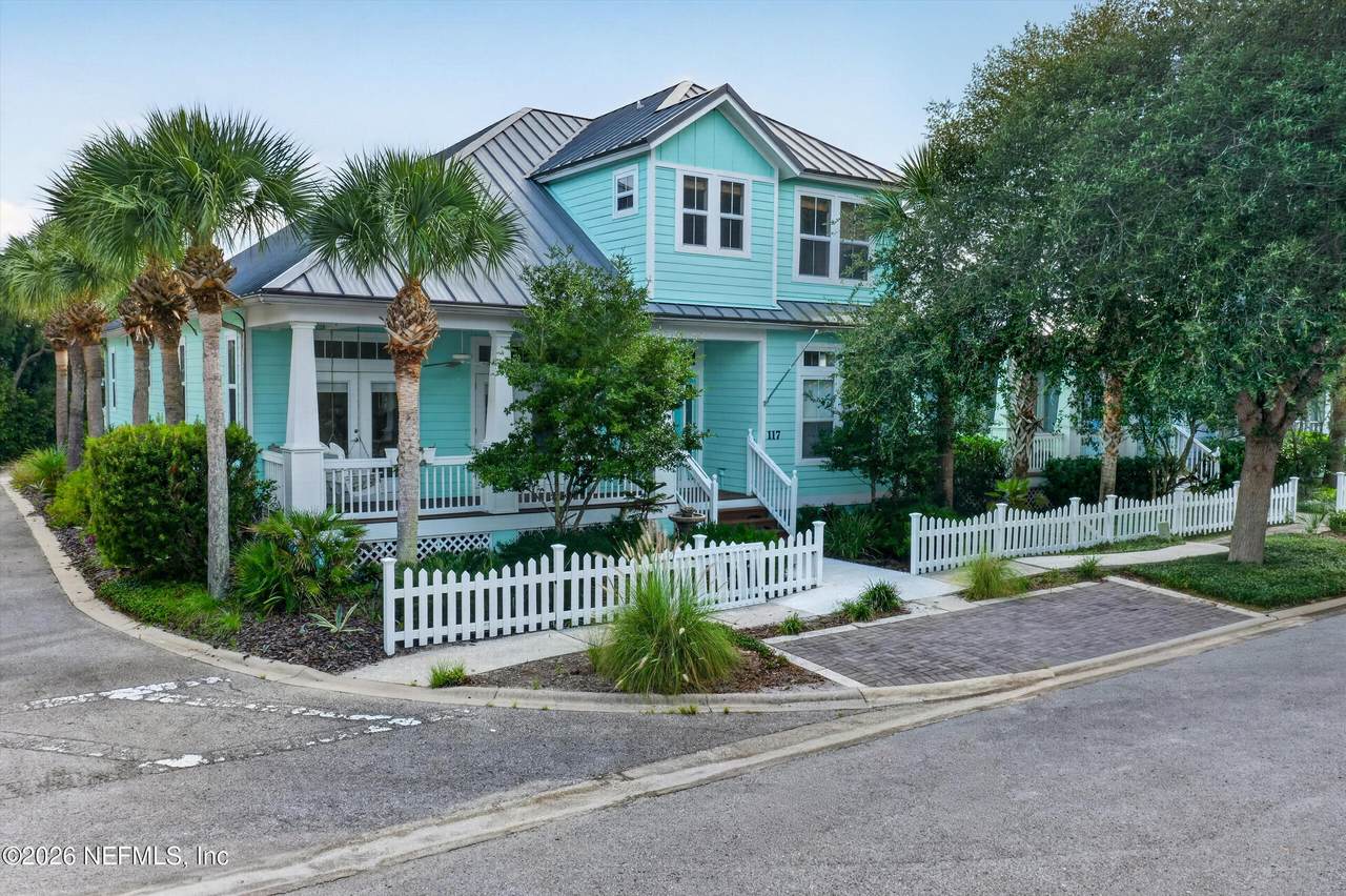 117 Island Cottage Way - Photo 1