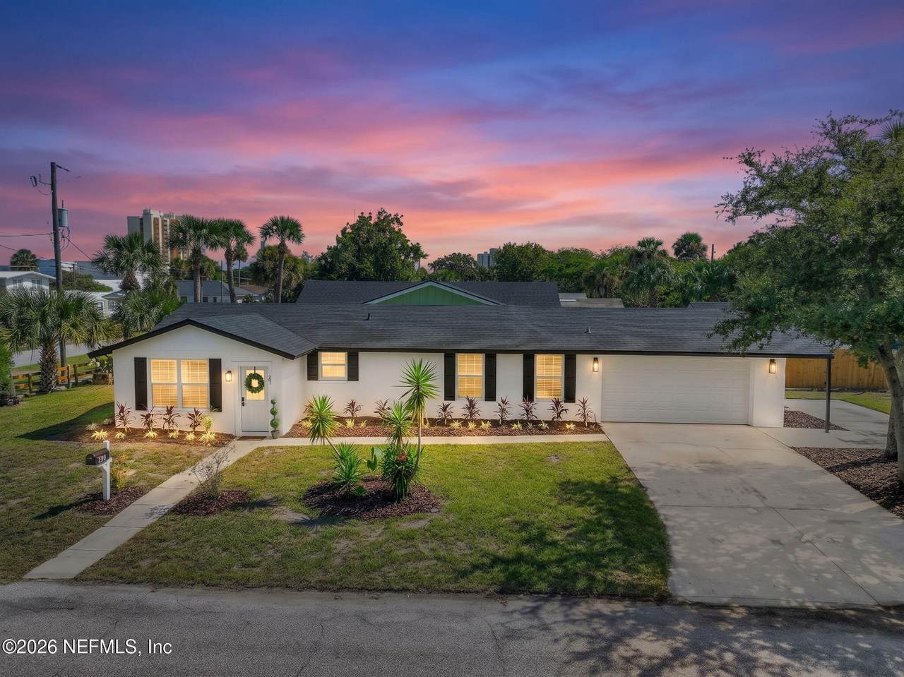 301 6TH Street - Photo 1