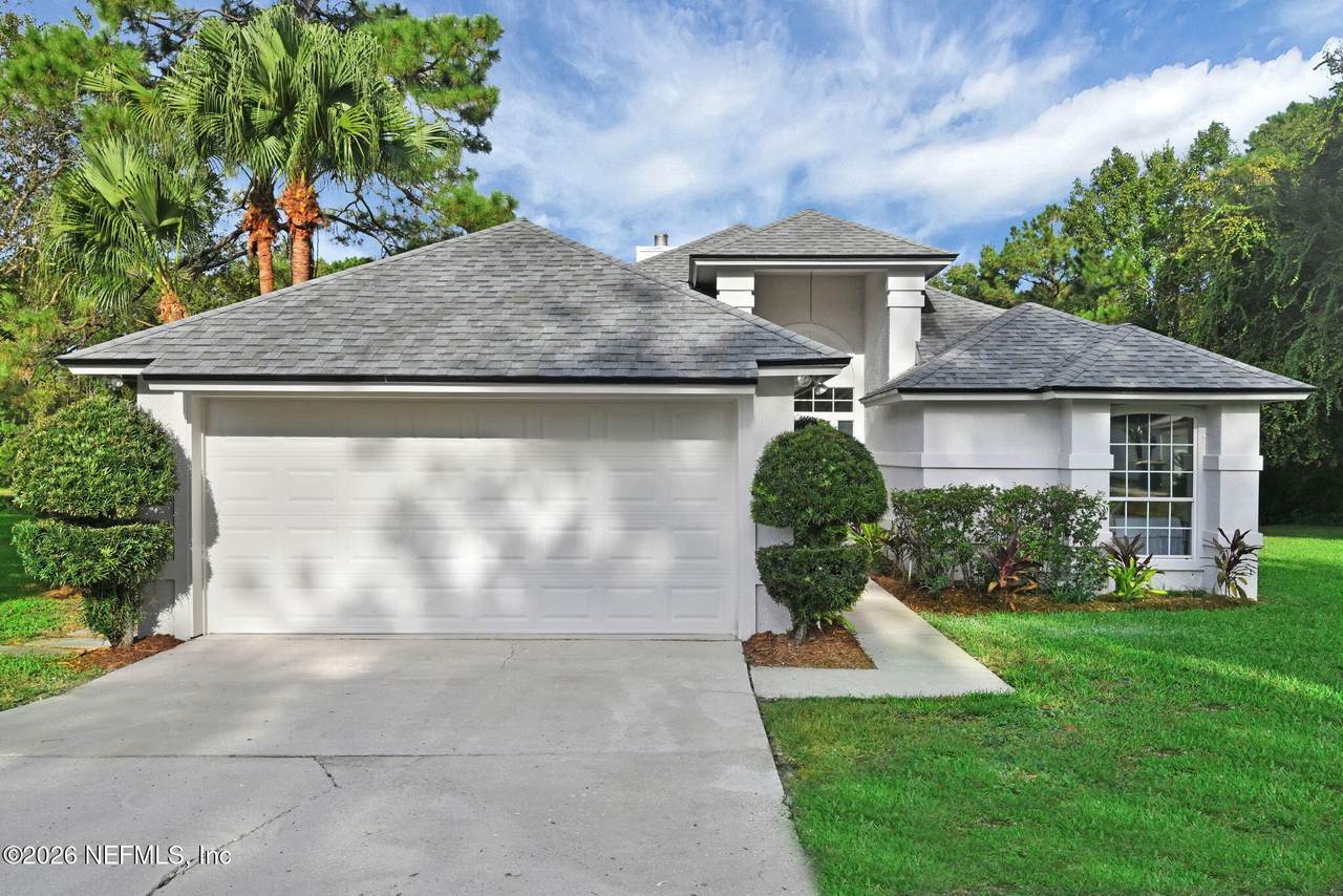 6080 Alpenrose Avenue - Photo 1