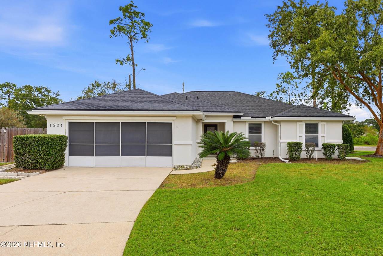 1204 Summit Oaks Drive - Photo 1