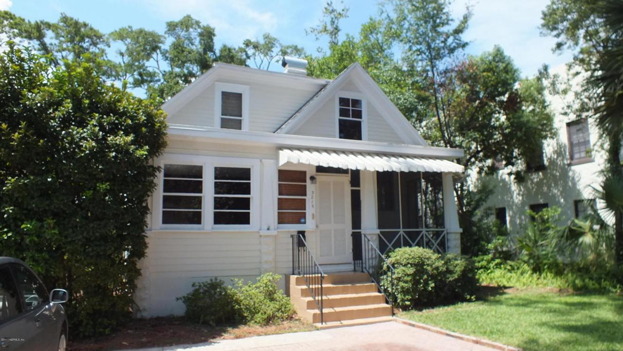 3215 Herschel St - Photo 1