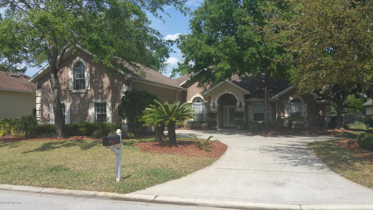 504 Basswood Ct - Photo 1
